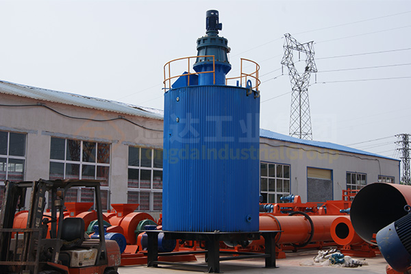 遼寧客戶有機肥發(fā)酵罐發(fā)貨現(xiàn)場