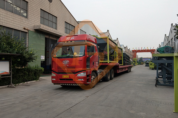 養(yǎng)殖場(chǎng)存欄5000頭豬怎么配置有機(jī)肥設(shè)備?豬糞便有機(jī)肥生產(chǎn)設(shè)備怎么選? 