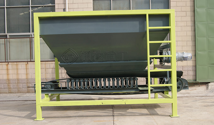 鏟車喂料機2.jpg